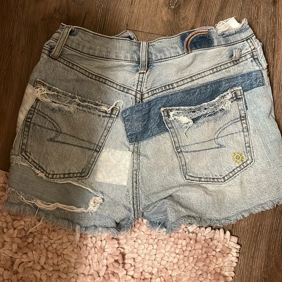 American Eagle Jean Short - Picture 2 of 3